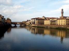 Река Арно во Флоренции
